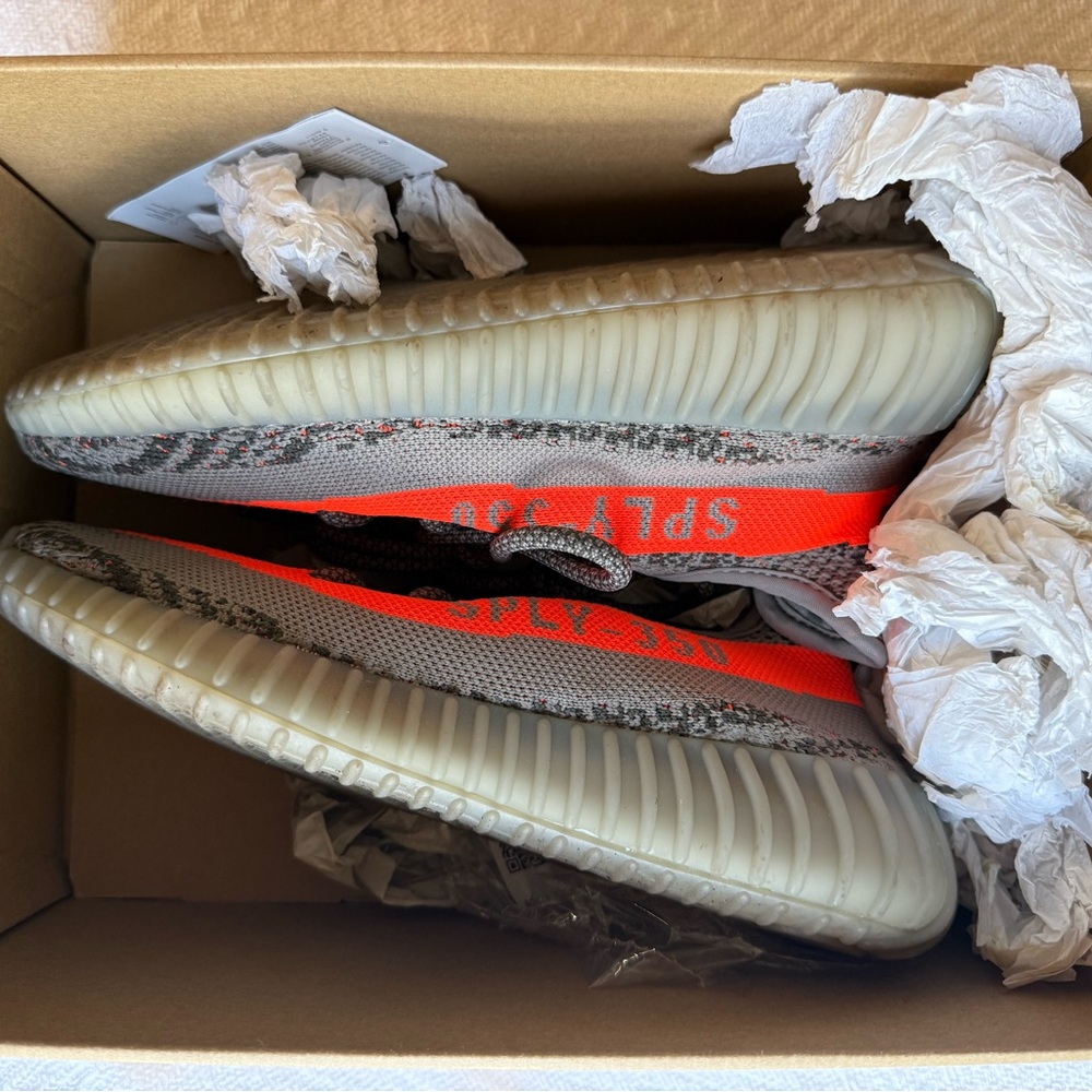 Yeezy Boost 350 V2 (RARE!) - Picture 12 of 12